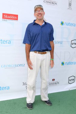 LOS ANGELES - Dr. Jason Diamond George Lopez Vakfı 14. Ünlü Golf Klasiği Lakeside Golf Sahası 'nda 4 Ekim 2021' de Toluca Gölü, CA