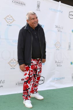 LOS ANGELES - George Lopez, George Lopez Vakfı 14. Ünlü Golf Klasiği Lakeside Golf Sahası 4 Ekim 2021 'de Toluca Gölü, CA