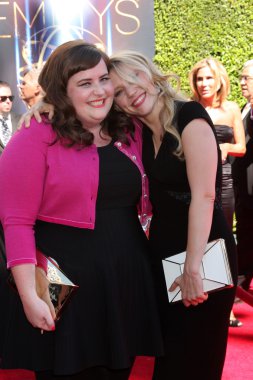 Aidy Bryant, Kate Mckinnon