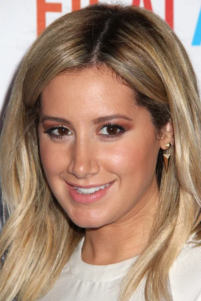 Ashley tisdale — Stockfoto