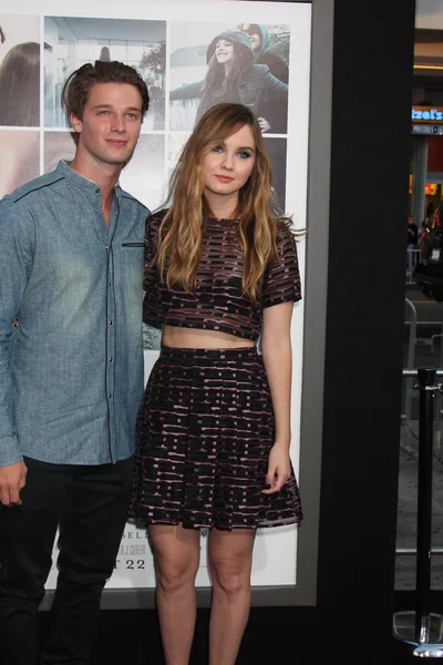 Patrick Schwarzenegger, Liana Liberato — Stock Photo, Image