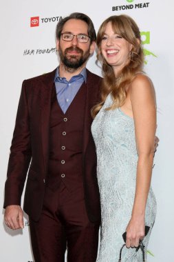 LOS ANGELES - 16 Ekim 2021 'de Van Nuys, CA' da Çevre Medya Birliği Ödülleri 'nde Martin Starr ve Kate Gorney