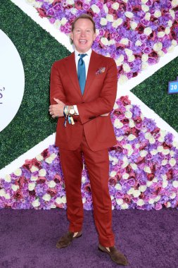 Del Mar - 6 Kasım 2021 'de Del Mar Hipodromu' ndaki 2021 Yetiştiriciler Kupası 'nda Carson Kressley