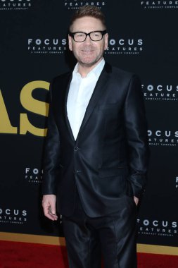 LOS ANGELES - 8 Kasım 2021 'de Los Angeles' taki Belfast Film Müzesi 'nde Kenneth Branagh