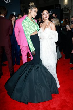 LOS ANGELES - NOV 10: 2021 AFI Fest 'te Vanessa Hudgens - TCL Çin Tiyatrosu' nda 10 Kasım 2021 'de Los Angeles, CA