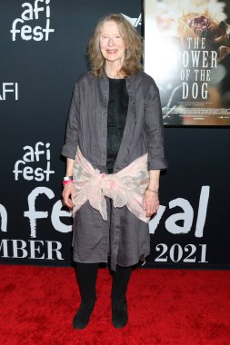 LOS ANGELES - 11 Kasım 2021 'de AFI Fest' te Frances Conroy TCL Çin Tiyatrosu 'nda The Dog LA Premiere' in Gücü