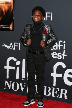 LOS ANGELES - 13 Kasım, Danny Boyd Jr AFI Fest 'te 13 Kasım 2021' de TCL Çin Tiyatrosu IMAX 'ta ezilmiş prömiyer