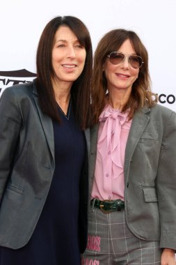 Wendy Goldstein, Jody Gerson, Variety 2021 Music Hitmakers Brunch 'ta 4 Aralık 2021' de Los Angeles, CA 'da.