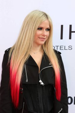 LOS ANGELES - 4 Aralık 2021 Variety 2021 Music Hitmakers Brunch Sunar Peacock ve GIRLS5EVA Şehir Market Sosyal Evi 'nde 4 Aralık 2021 tarihinde, CA