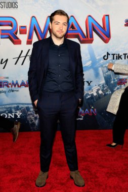 LOS ANGELES - 13 DEC: Michael Gandolfini at the Spider-Man: No Way Home premimiere at the Village Theater 13 Aralık 2021, Los Angeles, CA