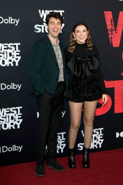 Ryan McCartan, 7 Aralık 2021 'de Los Angeles' taki El Capitan Tiyatrosu 'nun Batı Yakası Hikayesi galasında.