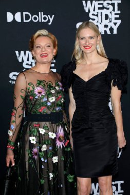 LOS ANGELES - 7 DEC: Martha Plimpton 7 Aralık 2021 'de Los Angeles' ta El Capitan Tiyatrosu 'nda Batı Yakası Hikayesi' nin galasında