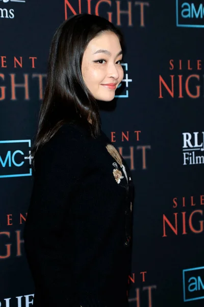 Los Angeles 11月30日 Maia Shibutani Silent Night Special Screening Neuehouse — ストック写真