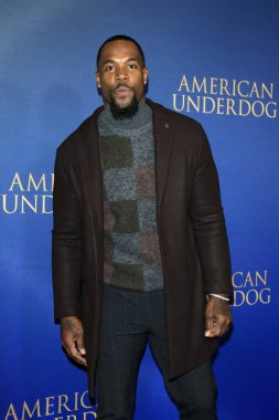 LOS ANGELES - 15 Aralık 2021 'de TCL Çin Tiyatrosu' ndaki American Underdog LA Premiere 'de Nic Harris