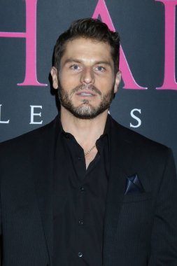 Lou Ferrigno Jr. 7 Ocak 2022 'de Los Angeles' ta, Regal LA 'deki İtüzümü' nde canlı yayında.