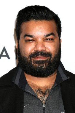 LOS ANGELES - 9 Şubat 2022 'de Los Angeles, CA' da bulunan Academy LA Gece Kulübü 'ndeki Birleşmiş Veterinerler ve Oyuncular Yardım Şampiyonası' nda Adrian Dev