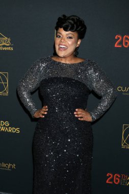 Yvette Nicole Brown, Los Angeles 'ta 5 Mart 2022' de Intercontinental Los Angeles 'ta 26. Sanat Yönetmenleri Birliği Ödülleri' nde.