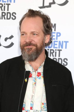 Peter Sarsgaard, 6 Aralık 2022 'de Santa Monica Sahili' ne Bağımsız Ruh Ödülleri 'ne ulaştı.