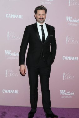 Andrew Rannells, Eli ve Edythe Broad Stage 'deki 24. Geleneksel Kostüm Tasarımcıları Birliği Ödülleri' nde 9 Mart 2022 'de Santa Monica, CA