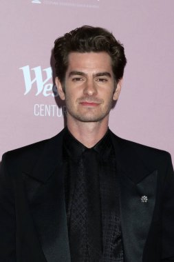 Andrew Garfield, Eli ve Edythe Broad Stage 'deki 24. Geleneksel Kostüm Tasarımcıları Birliği Ödülleri' nde 9 Mart 2022 'de Santa Monica, CA