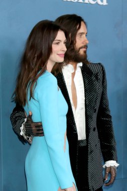 Anne Hathaway, Jared Leto 17 Mart 2022 'de Los Angeles' taki Akademi Müzesi 'ndeki Weashed Premiere' de.