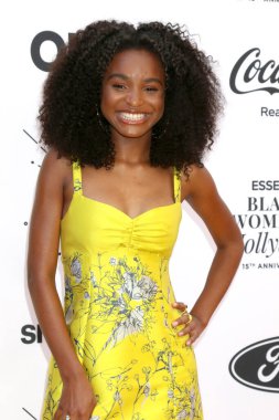 LOS ANGELES - 24 Mart 2022 'de Beverly Wilshire Oteli' ndeki ESSENCE 15. Yıldönümü Siyahi Kadınlar Ödülleri 'nde Saniyya Sidney 