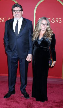 Alfred Molina, Jennifer Lee 25 Mart 2022 'de Los Angeles' ta Dolby Balo Salonu 'nda 12.