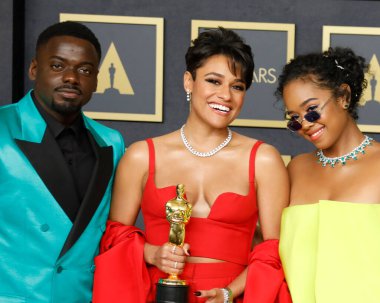 Daniel Kaluuya, Ariana DeBose, H.E.R. 'den. Dolby Tiyatrosu 'ndaki 94. Akademi Ödülleri' nde 27 Mart 2022 'de Los Angeles, CA