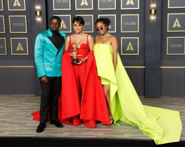 Daniel Kaluuya, Ariana DeBose, H.E.R. 'den. Dolby Tiyatrosu 'ndaki 94. Akademi Ödülleri' nde 27 Mart 2022 'de Los Angeles, CA