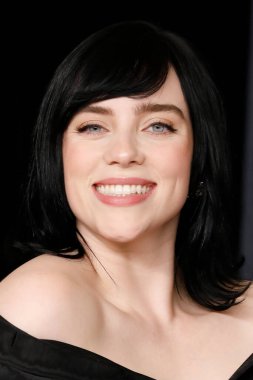 LOS ANGELES - 27 Mart 2022 'de Dolby Tiyatrosu 94. Akademi Ödülleri' nde Billie Eilish