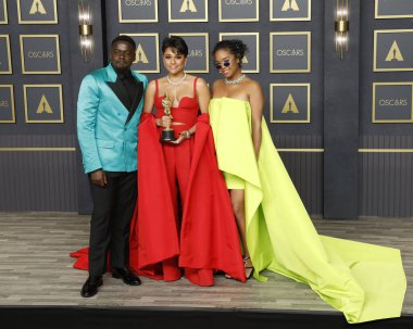 Daniel Kaluuya, Ariana DeBose, H.E.R. 'den. Dolby Tiyatrosu 'ndaki 94. Akademi Ödülleri' nde 27 Mart 2022 'de Los Angeles, CA