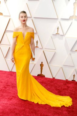 Julianne Hough, 27 Mart 2022 'de Dolby Tiyatrosu' ndaki 94. Akademi Ödülleri 'nde.