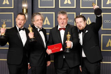 Brian Connor, Paul Lambert, Gerd Nefzer, Tristan Myles Dolby Tiyatrosu 'ndaki 94. Akademi Ödülleri' nde 27 Mart 2022 'de Los Angeles, CA