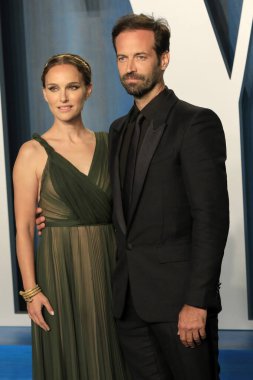 Natalie Portman, Benjamin Millepied, 27 Mart 2022 'de Wallis Annenberg Gösteri Sanatları Merkezi' ndeki Vanity Fair Oscar partisinde.