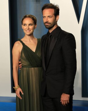 Natalie Portman, Benjamin Millepied, 27 Mart 2022 'de Wallis Annenberg Gösteri Sanatları Merkezi' ndeki Vanity Fair Oscar partisinde.