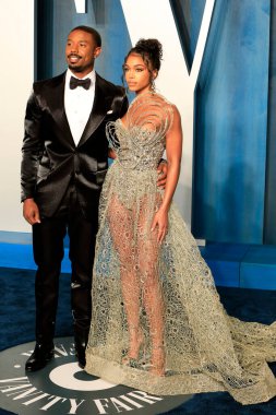 Michael B Jordan, Lori Harvey, 27 Mart 2022 'de Wallis Annenberg Gösteri Sanatları Merkezi' ndeki Vanity Fair Oscar partisinde.