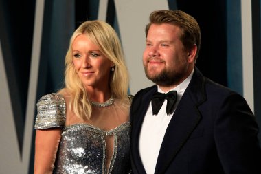 Julia Carey, 27 Mart 2022 'de Wallis Annenberg Gösteri Sanatları Merkezi' ndeki Vanity Fair Oscar Partisi 'nde James Corden.