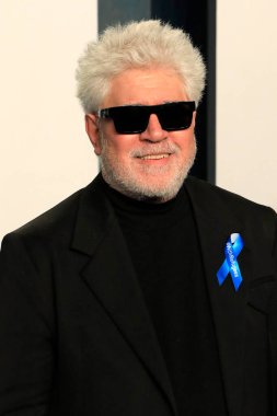 Pedro Almodovar, 27 Mart 2022 'de Wallis Annenberg Sahne Sanatları Merkezi' ndeki Vanity Fair Oscar Partisi 'nde.