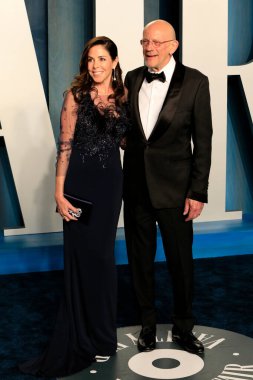 Lisa Lloyd, Christopher Lloyd, 27 Mart 2022 'de Wallis Annenberg Sahne Sanatları Merkezi' ndeki Vanity Fair Oscar partisinde.