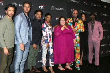 LOS ANGELES - APR 2: Milo Ventimiglia, Justin Hartley, Jon Huertas, Susan Kelechi Watson, Chrissy Metz, Chris Sullivan, Mandy Moore, Sterling K. Brown PaleyFEST - Dolby Tiyatrosu 'nda 2 Nisan 2022, Los Angeles, CA
