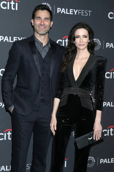 Los Ángeles Abr Tyler Hoechlin Bitsie Tulloch Alias Elizabeth Tulloch — Foto de Stock