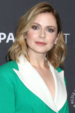 LOS ANGELES - 6 Nisan 2022 'de PaleyFest 2022' de Rose McIver - Dolby Tiyatrosu 'nda Hayaletler ve Mahalle 6 Nisan 2022' de Los Angeles, CA