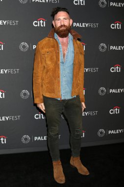 LOS ANGELES - 6 Nisan 2022 'de PaleyFest 2022' de Devan Chandler Long - Dolby Tiyatrosu 'ndaki Hayaletler ve Mahallesi