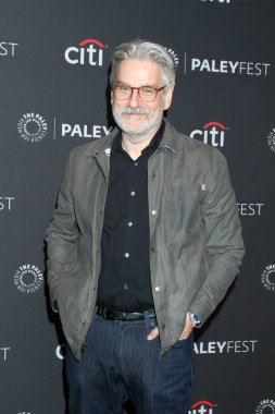 LOS ANGELES - 9 Nisan 2022 'de PaleyFEST 2022' den Peter Gould - 9 Nisan 2022 'de Dolby Tiyatrosu' ndan Saul 'u arasan iyi olur.