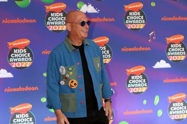 LOS ANGELES - 9 APR: 2022 Çocuk Seçimi Ödülleri 'nde Howie Mandel Barker Hanger' da 9 Nisan 2022 'de, Santa Monica, CA
