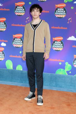 9 Nisan 2022 'deki Barker Hanger Çocuk Seçimi Ödülleri' nde Bryce Gheisar.