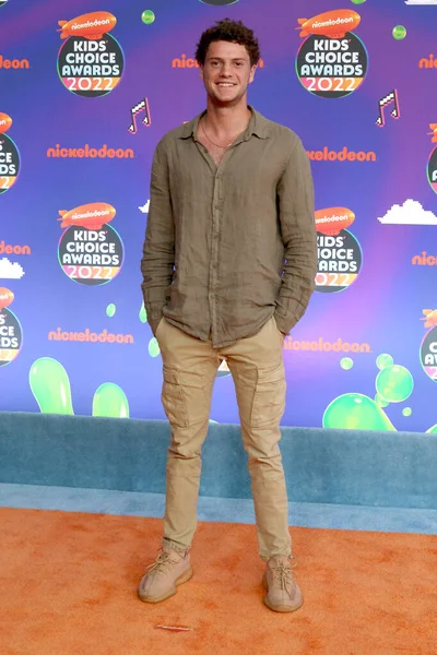 LOS ANGELES - 9 Nisan 2022 'deki Barker Hanger Çocuk Seçimi Ödülleri' nde Jace Norman.