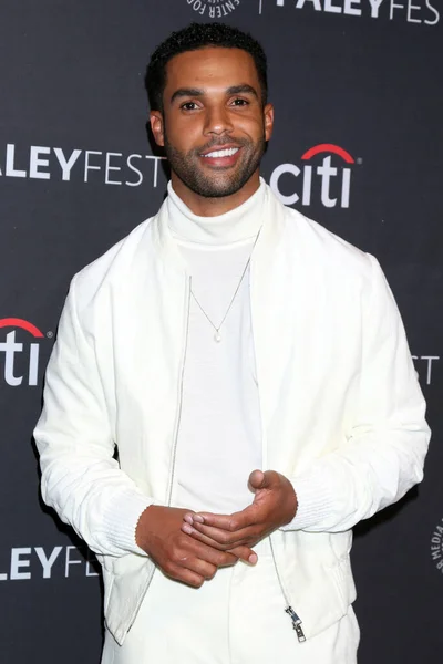 Los Angeles Avril Lucien Laviscount Paleyfest Emily Paris Dolby Theater — Photo