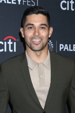 LOS ANGELES - 10 APR: Wilmer Valderrama PaleyFEST - NCIS Evren Dolby Tiyatrosu 'nda 10 Nisan 2022, Los Angeles, CA