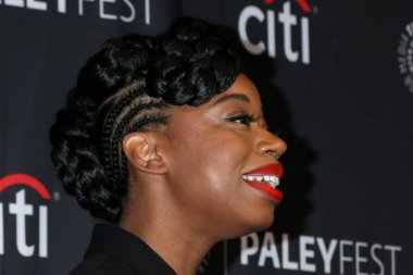 LOS ANGELES - 10 APR PaleyFEST Diona Reasonover 10 Nisan 2022 'de Los Angeles, CA' da NCIS Evreni